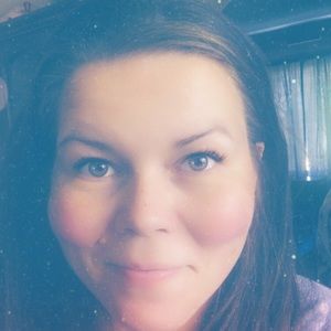 Meet your Posher, Stacy